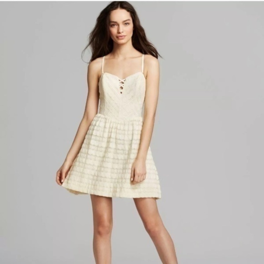 New GUESS Linear Dot Lace Dress Ivory